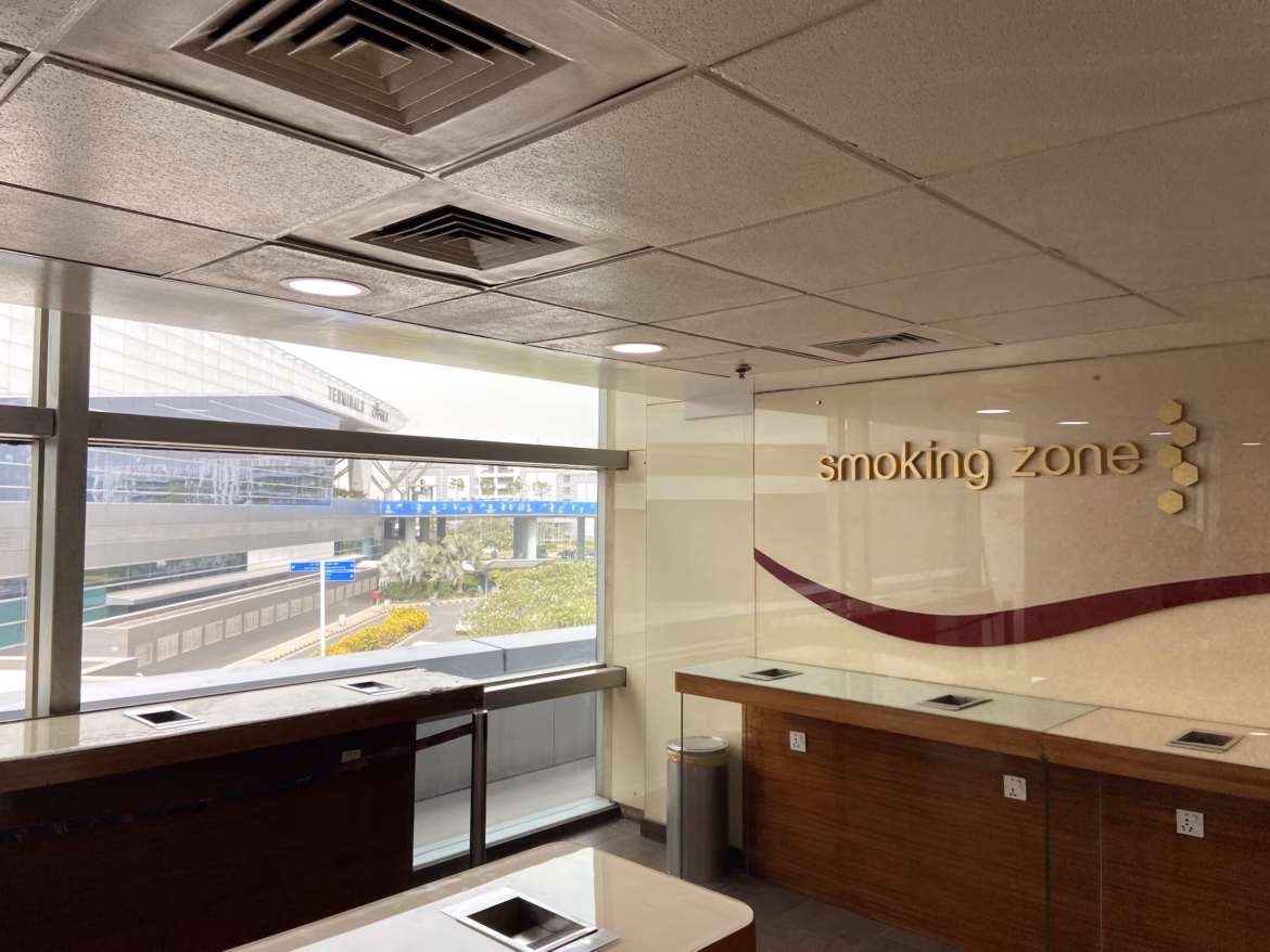 Smoking Zone at Delhi Airport T3 Arrival on 1st Floor